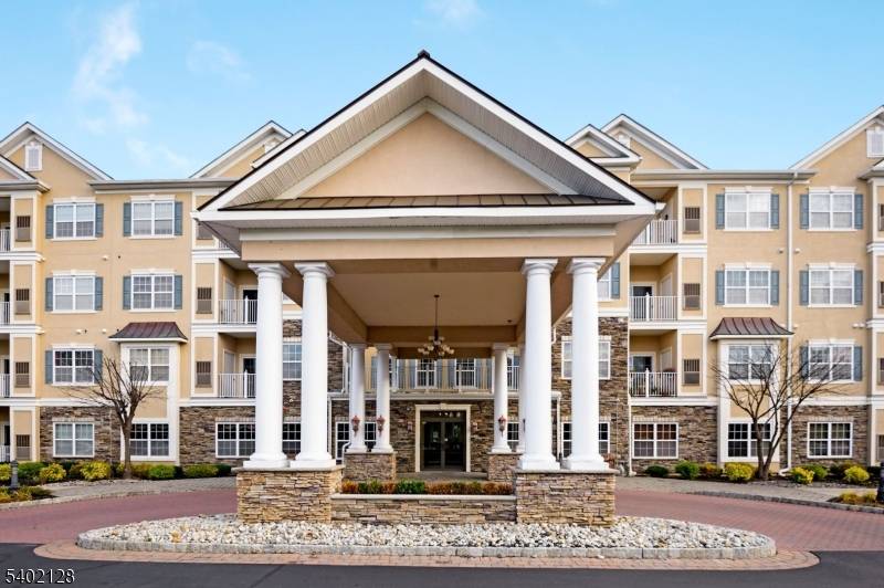 East Brunswick Twp., NJ 08816,540 Cranbury Rd #446