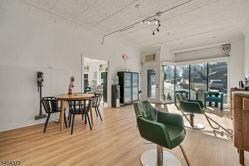 Nutley Twp., NJ 07110,335 Passaic Ave