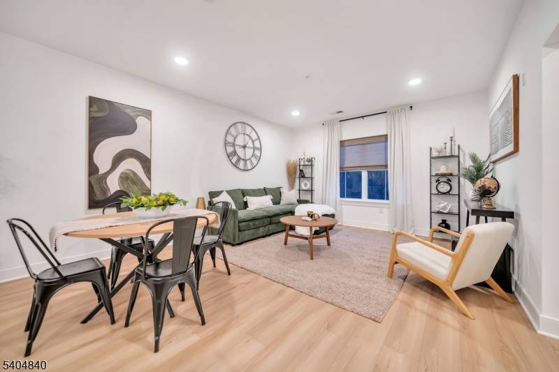 Montville Twp., NJ 07082,204 Encampment Ct