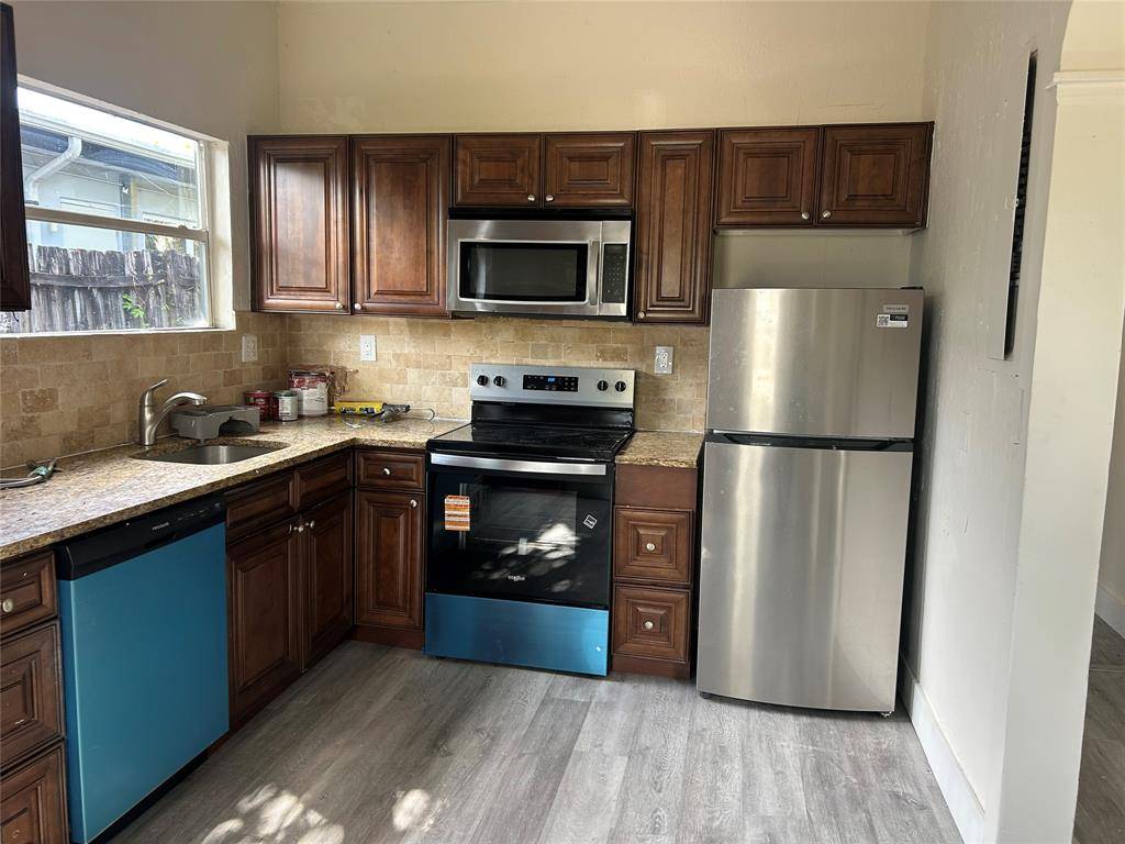 Fort Lauderdale, FL 33304,823 NE 14th Pl