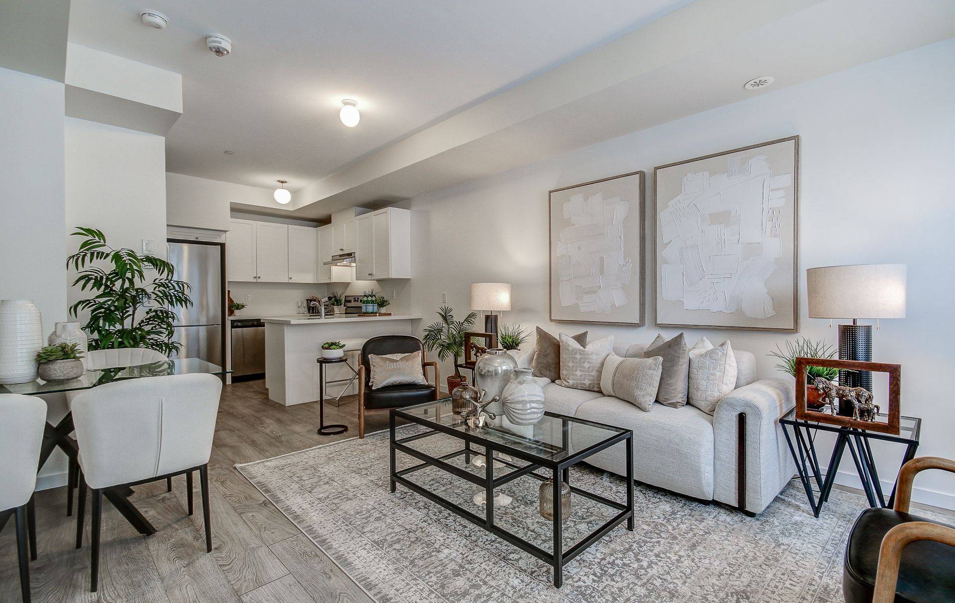 Aurora, ON L4G 1N4,300 Alex Gardner CIR #61