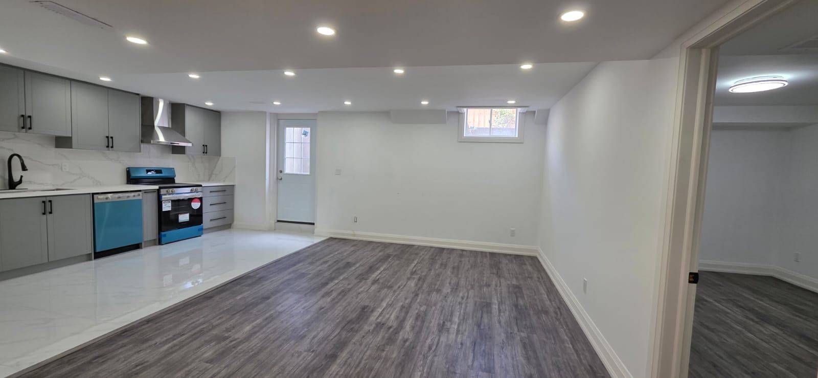 Whitchurch-stouffville, ON L4A 4X5,208 Steam Whistle DR