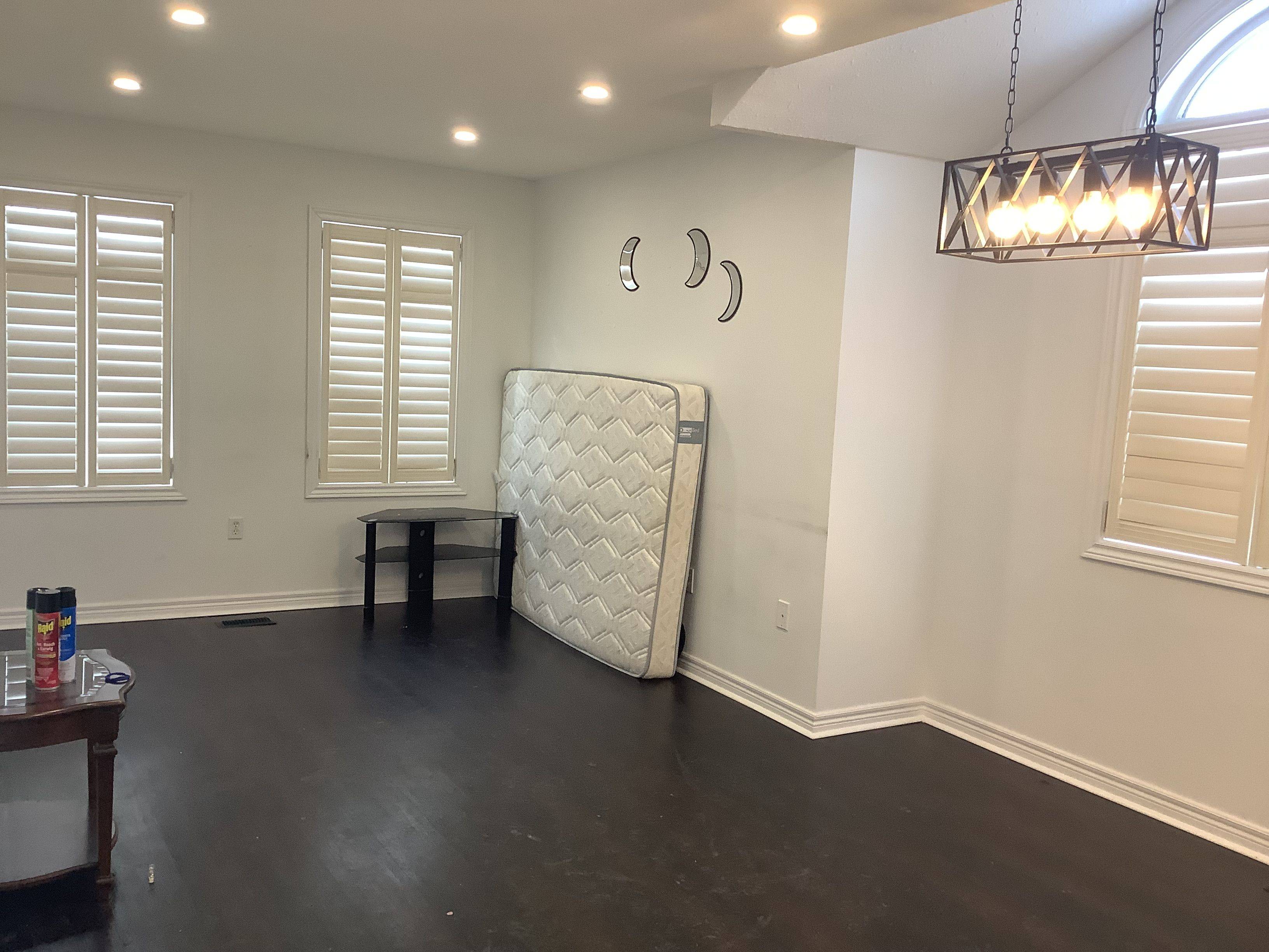 Barrie, ON L4N 0S8,41 Bloom CRES