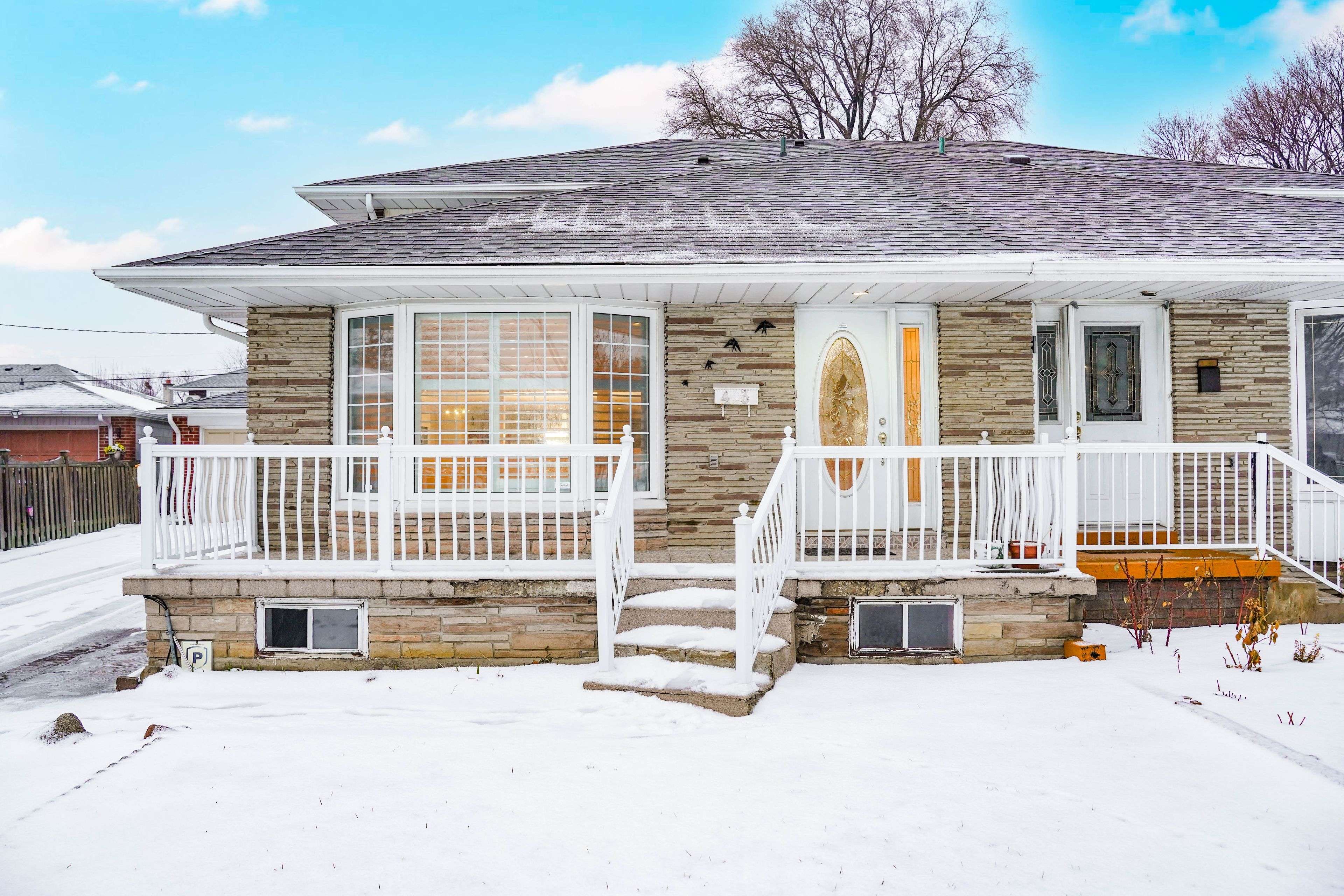 Toronto W09, ON M9R 3W7,43 Dunsany CRES