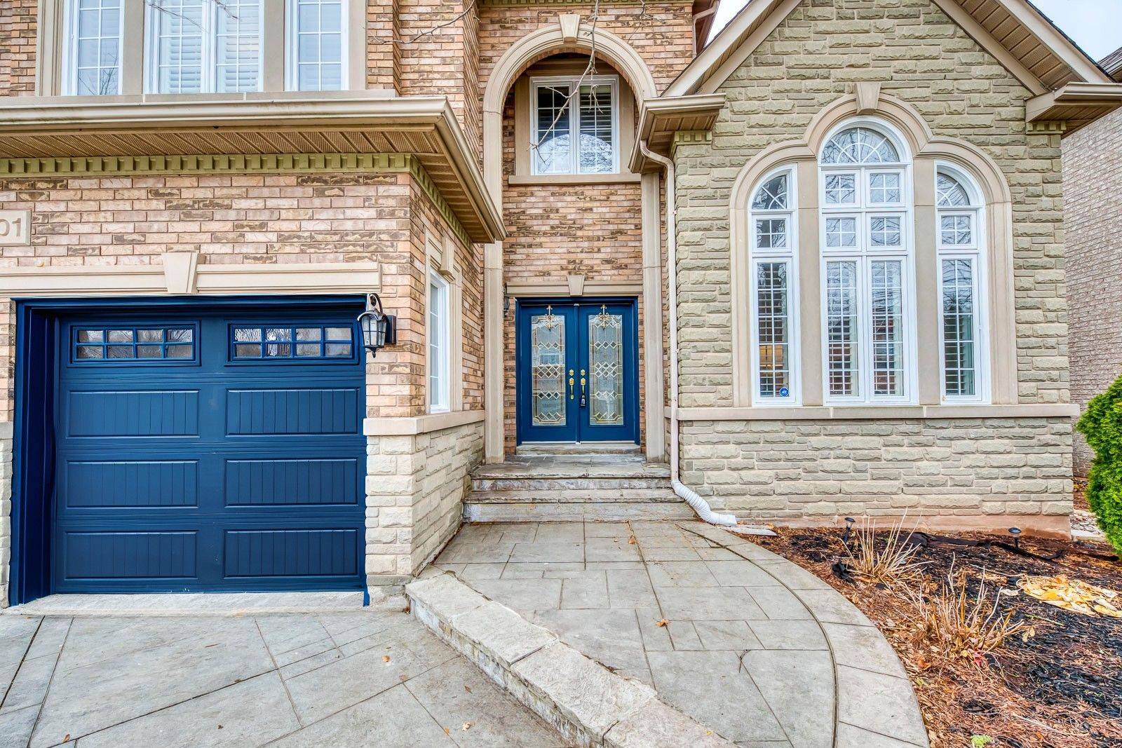 Oakville, ON L6H 5M1,2201 Galloway DR