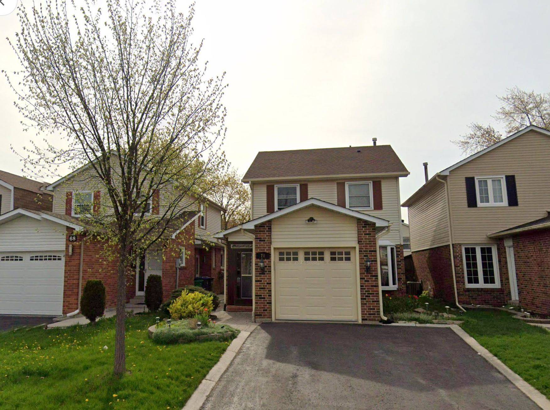 Brampton, ON L6Z 1C9,70 TRAVERSTON CT