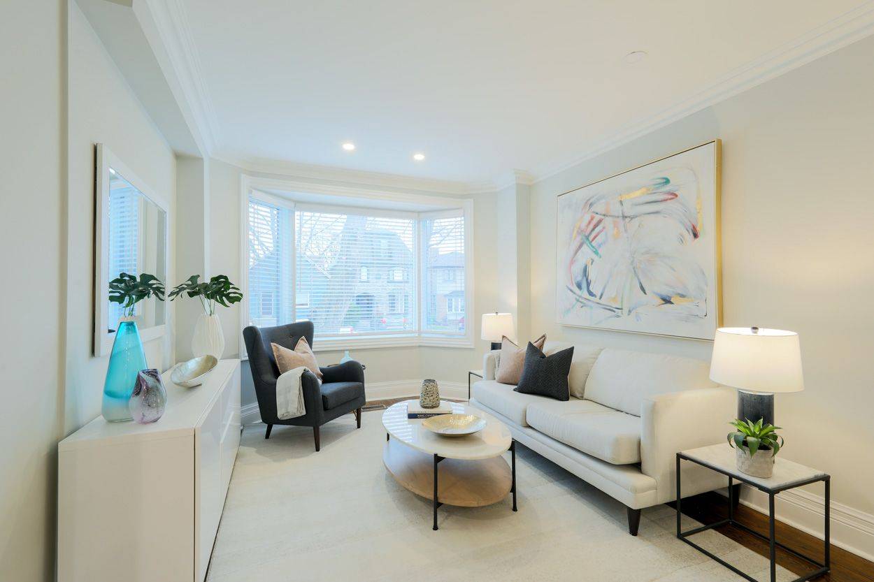 Toronto W08, ON M8X 2K9,14 Wendover RD