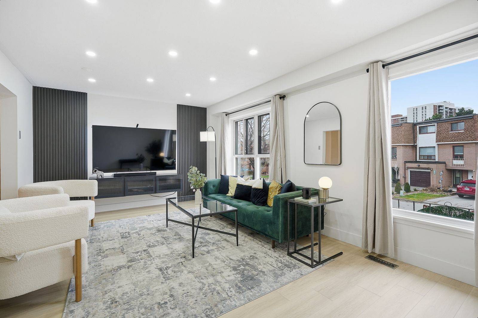 Brampton, ON L6T 2E6,216 Fleetwood CRES