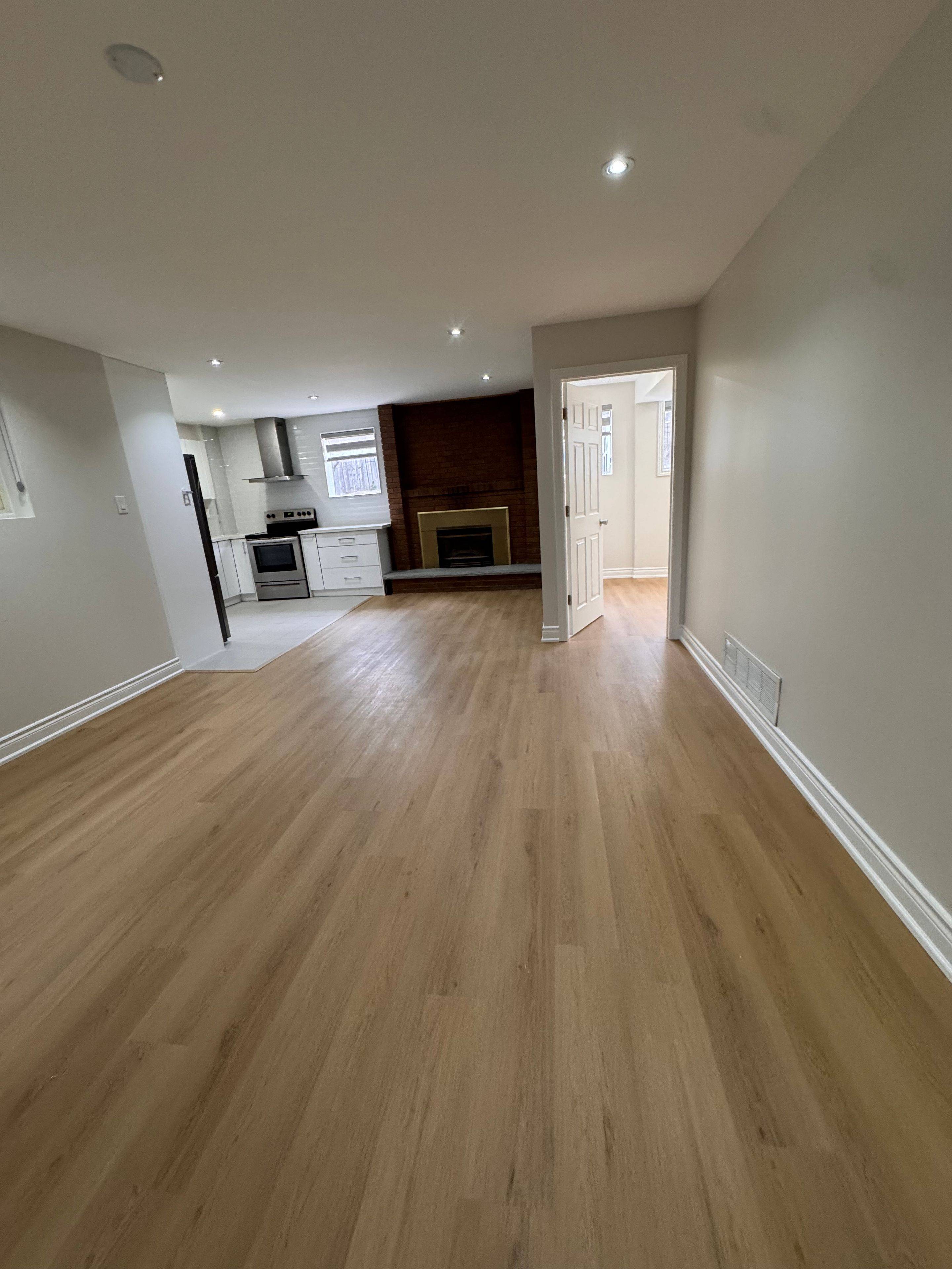 Mississauga, ON L5B 2K9,2838 Kingsberry CRES #Lower