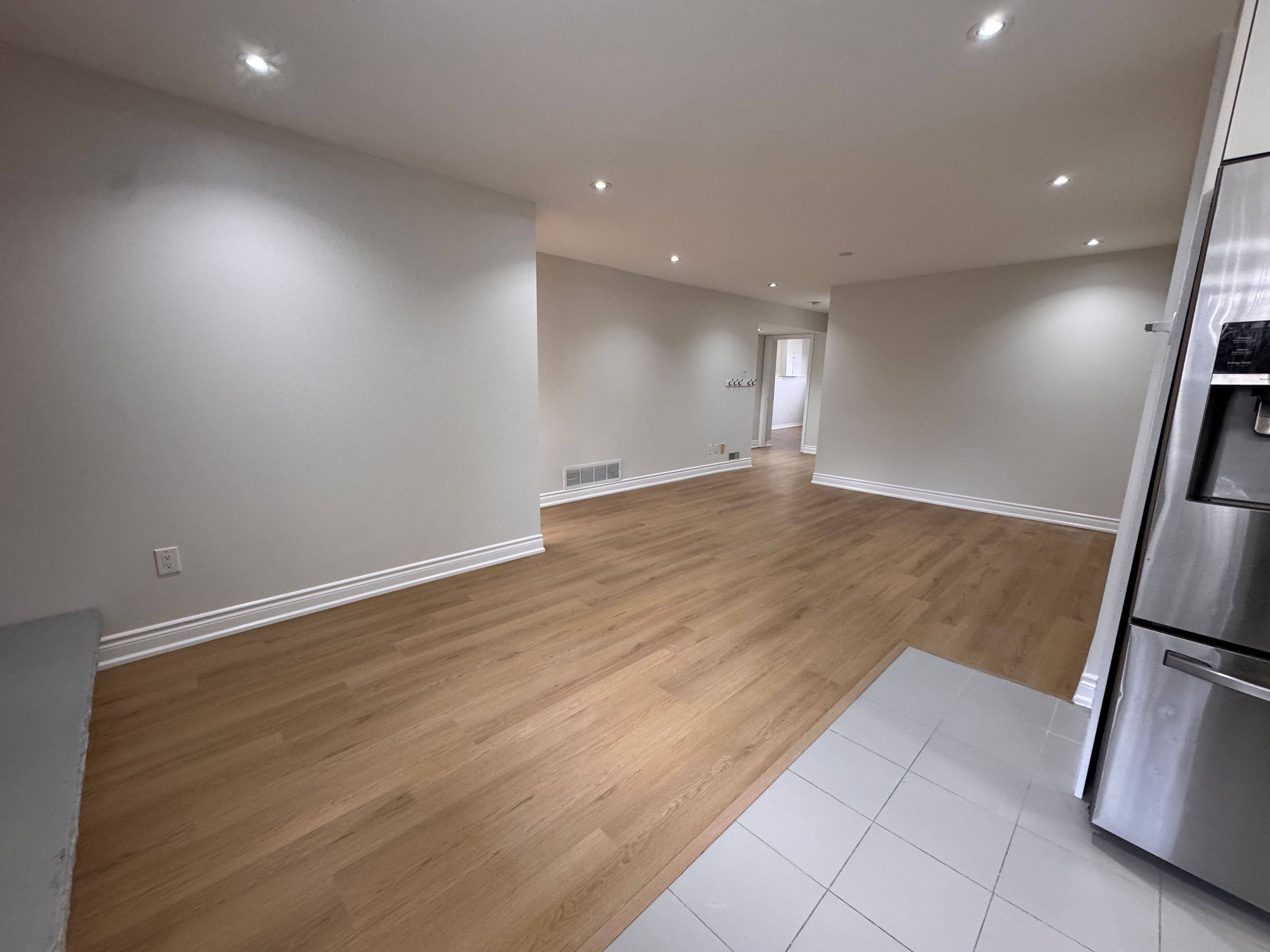 Mississauga, ON L5B 2K9,2838 Kingsberry CRES #Lower