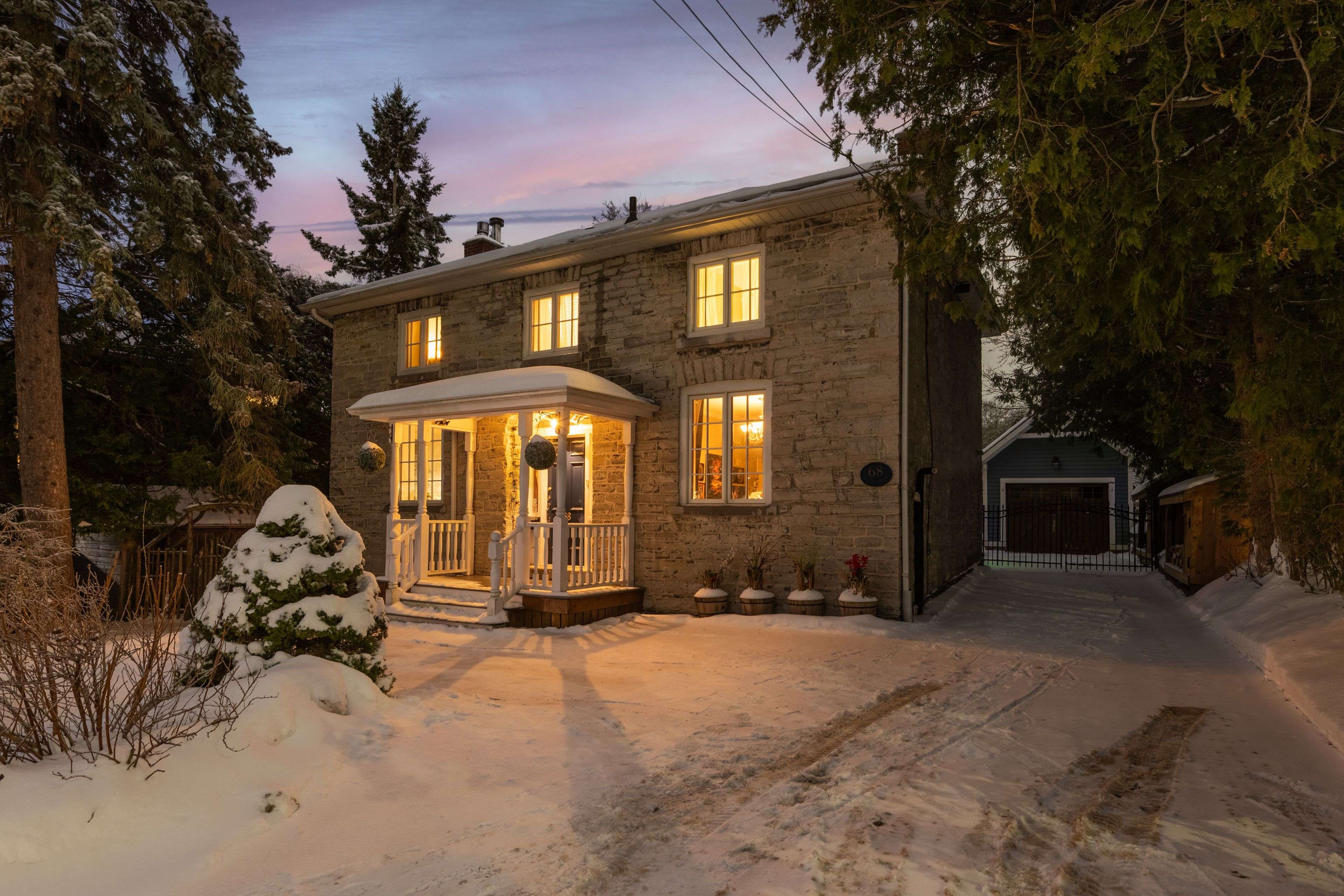 Kingston, ON K7L 3X4,68 Collingwood ST