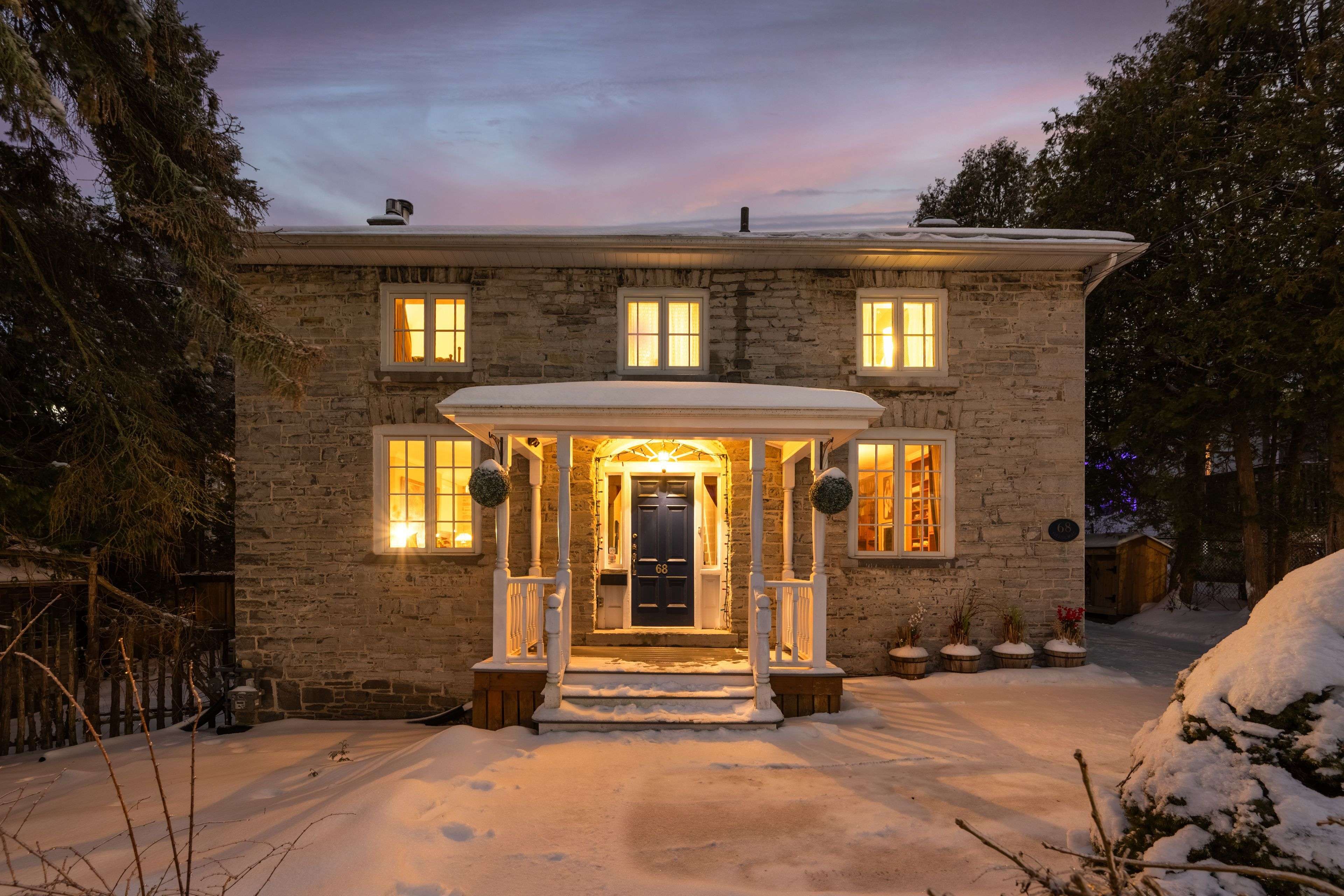 Kingston, ON K7L 3X4,68 Collingwood ST