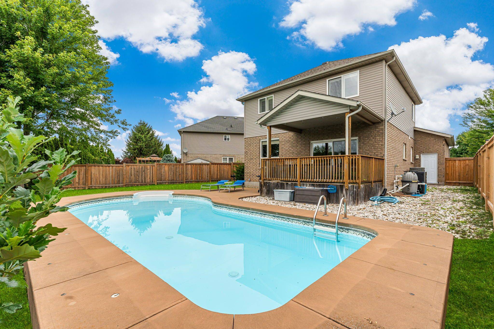 Niagara-on-the-lake, ON L0S 1T0,80 Loretta DR