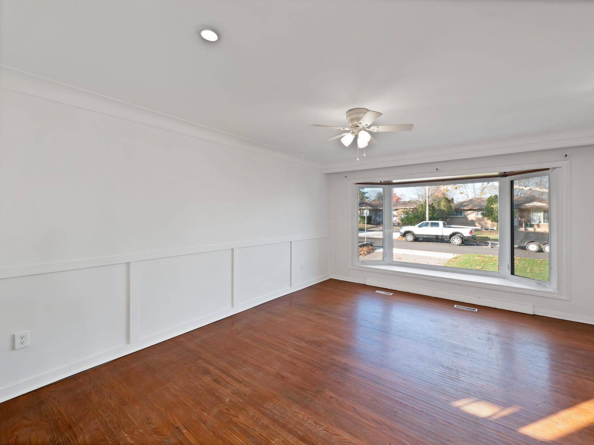 St. Catharines, ON L2T 2C1,6 Jasmin CRES #Upper