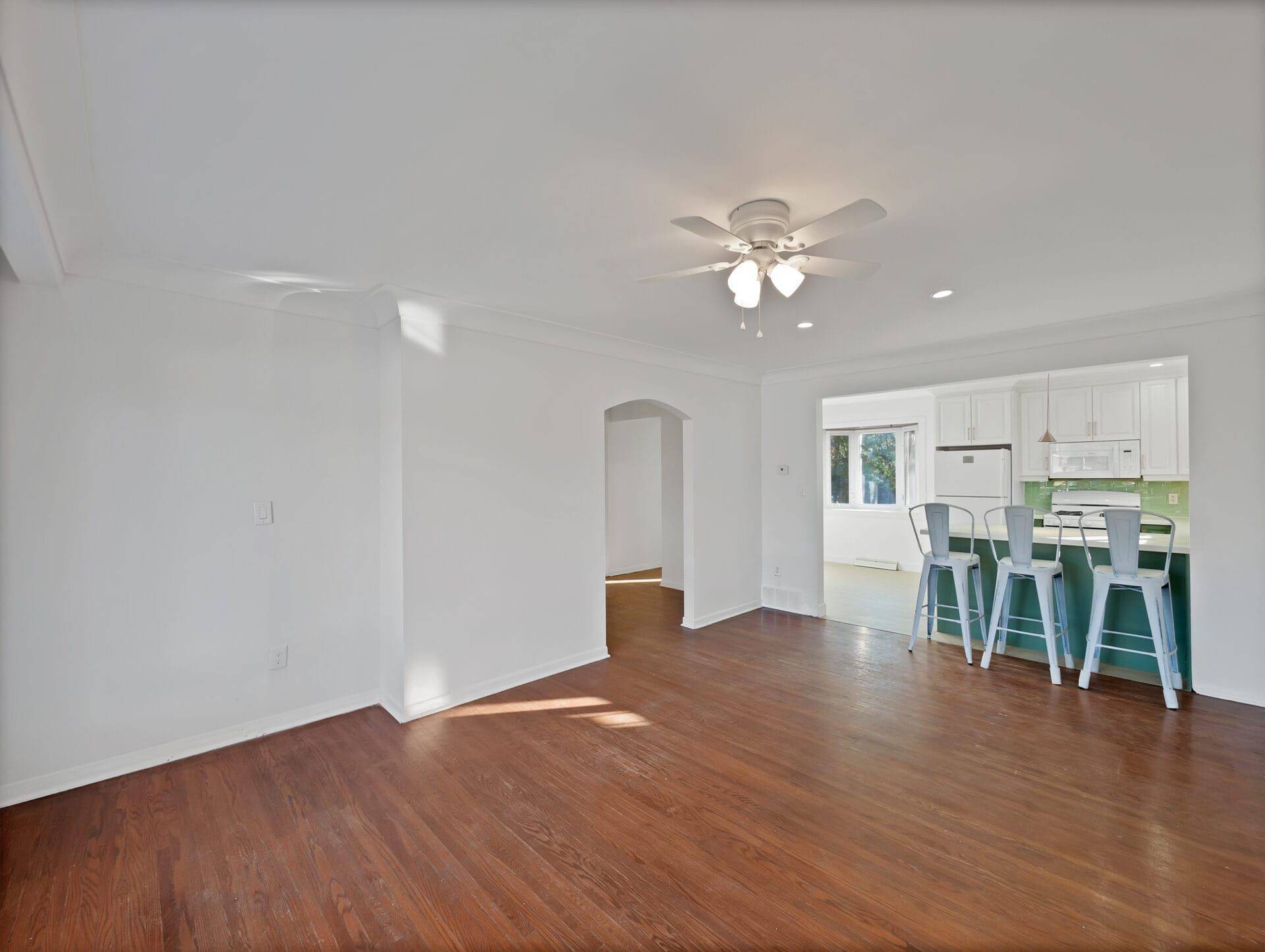 St. Catharines, ON L2T 2C1,6 Jasmin CRES #Upper