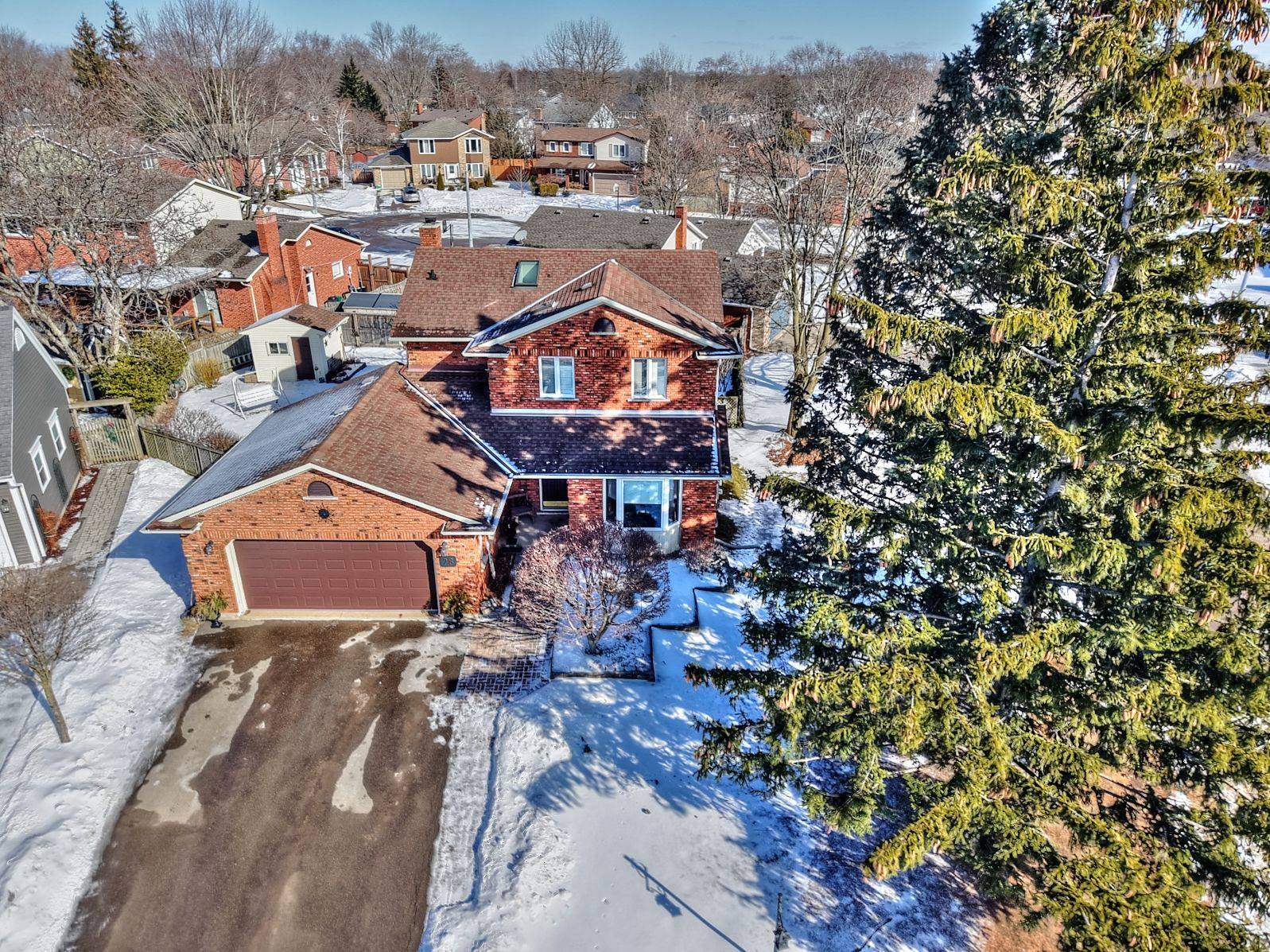 Welland, ON L3C 6P4,28 Dixon CRES