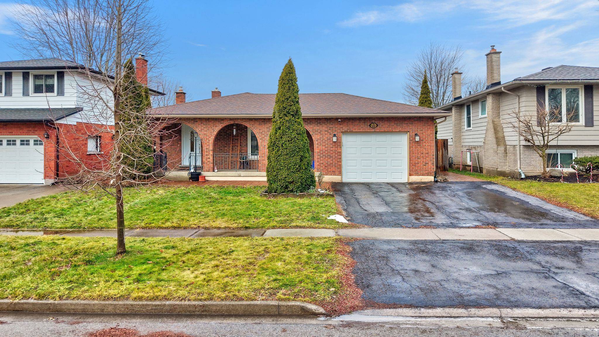 Niagara Falls, ON L2H 1S5,6185 Eldorado AVE