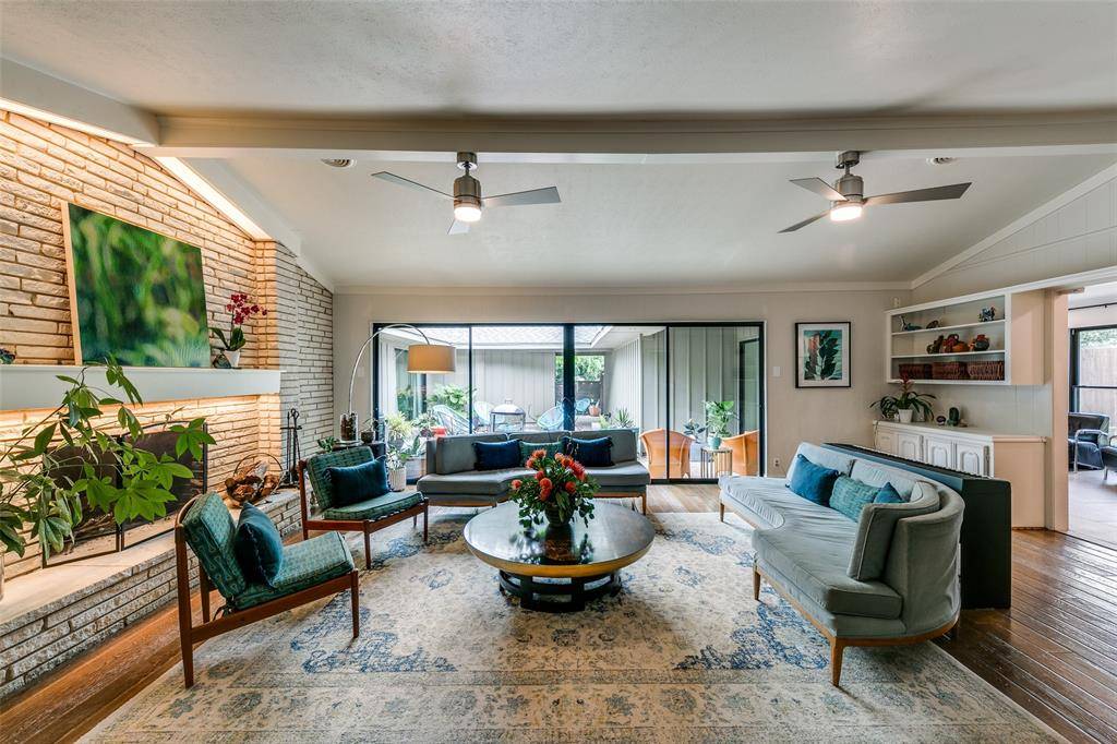 Dallas, TX 75228,9357 Creel Creek Drive