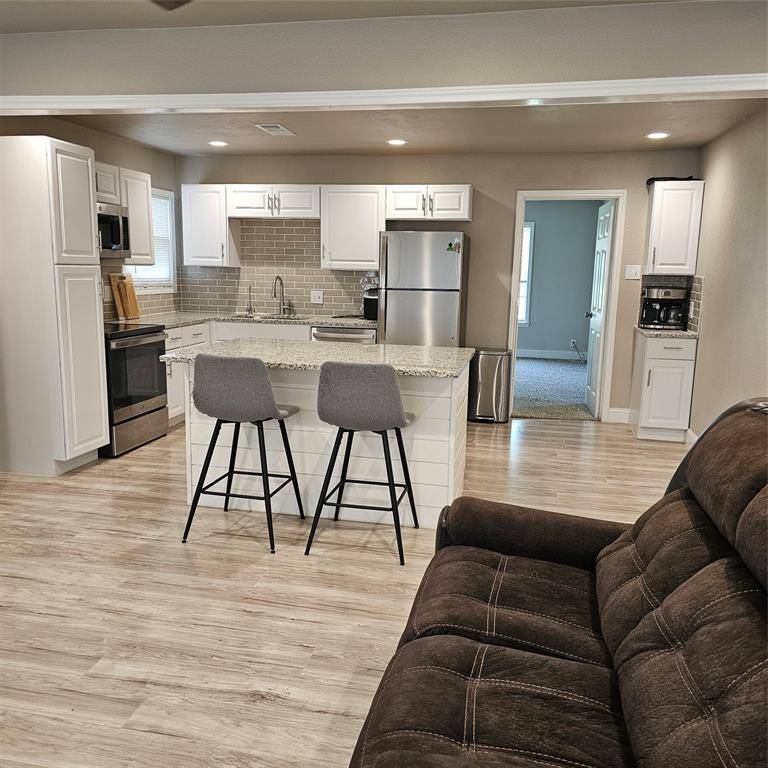 Bedford, TX 76022,802 Brown Trail