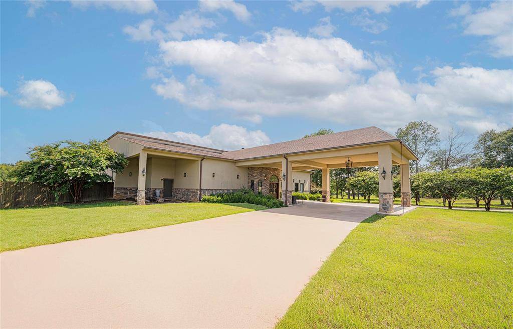 Kilgore, TX 75662,14284 State Highway 322 N