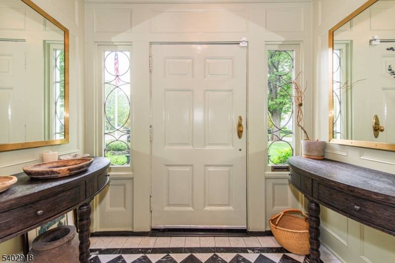 Glen Ridge Boro Twp., NJ 07028,412 Ridgewood Ave