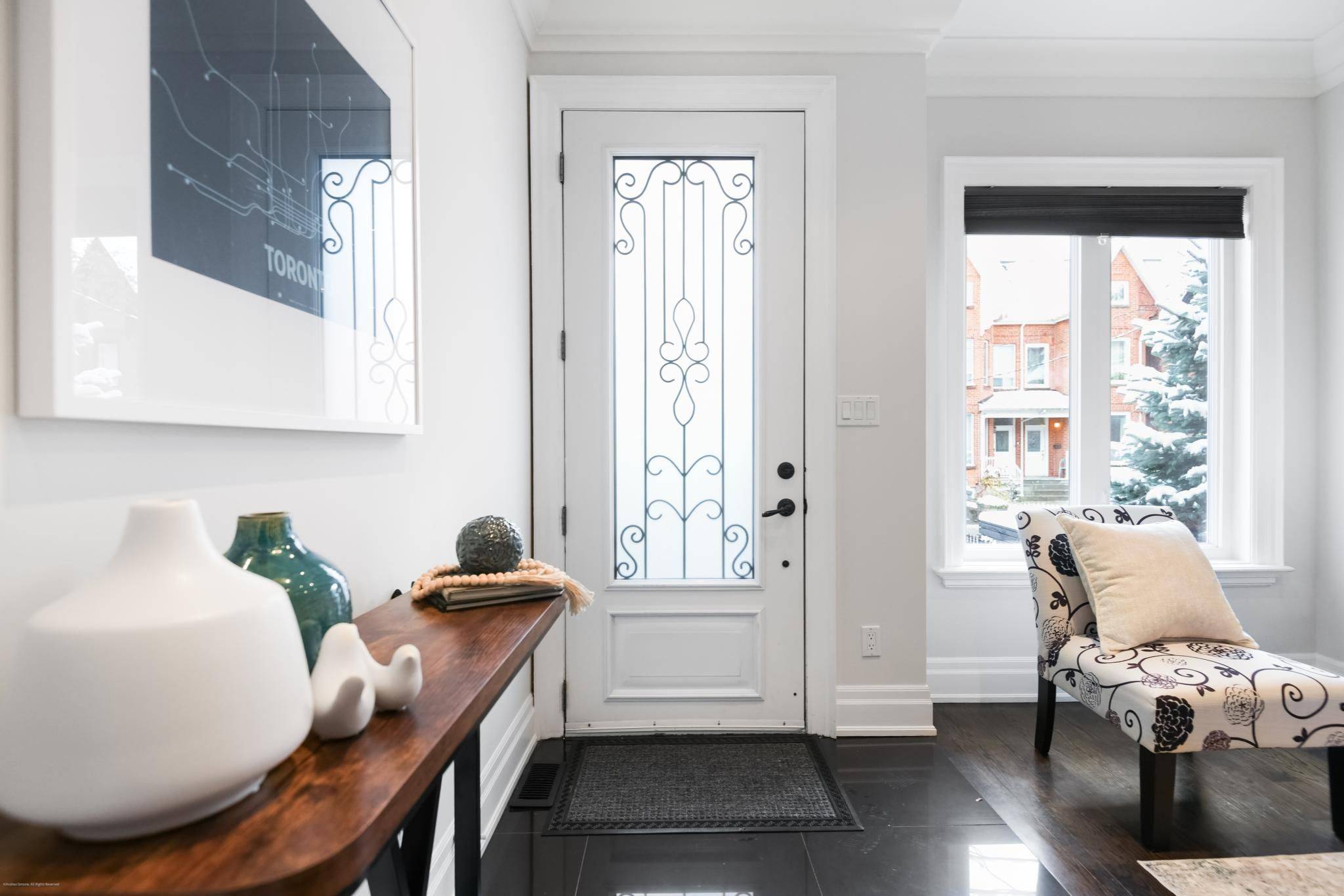 Toronto C01, ON M5T 1P1,68A Oxford ST