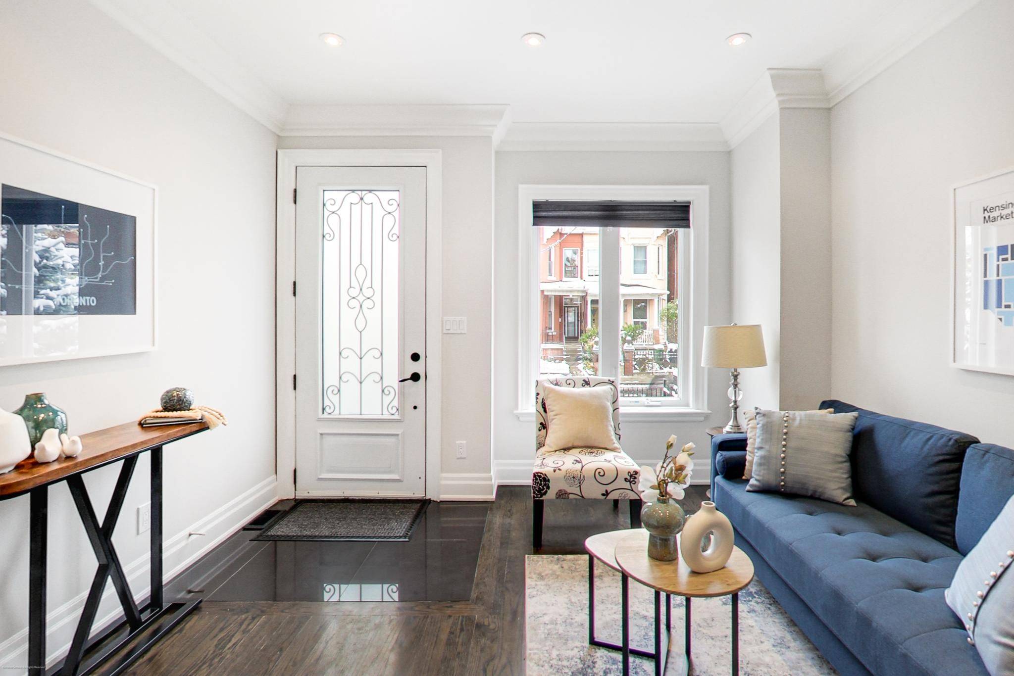 Toronto C01, ON M5T 1P1,68A Oxford ST