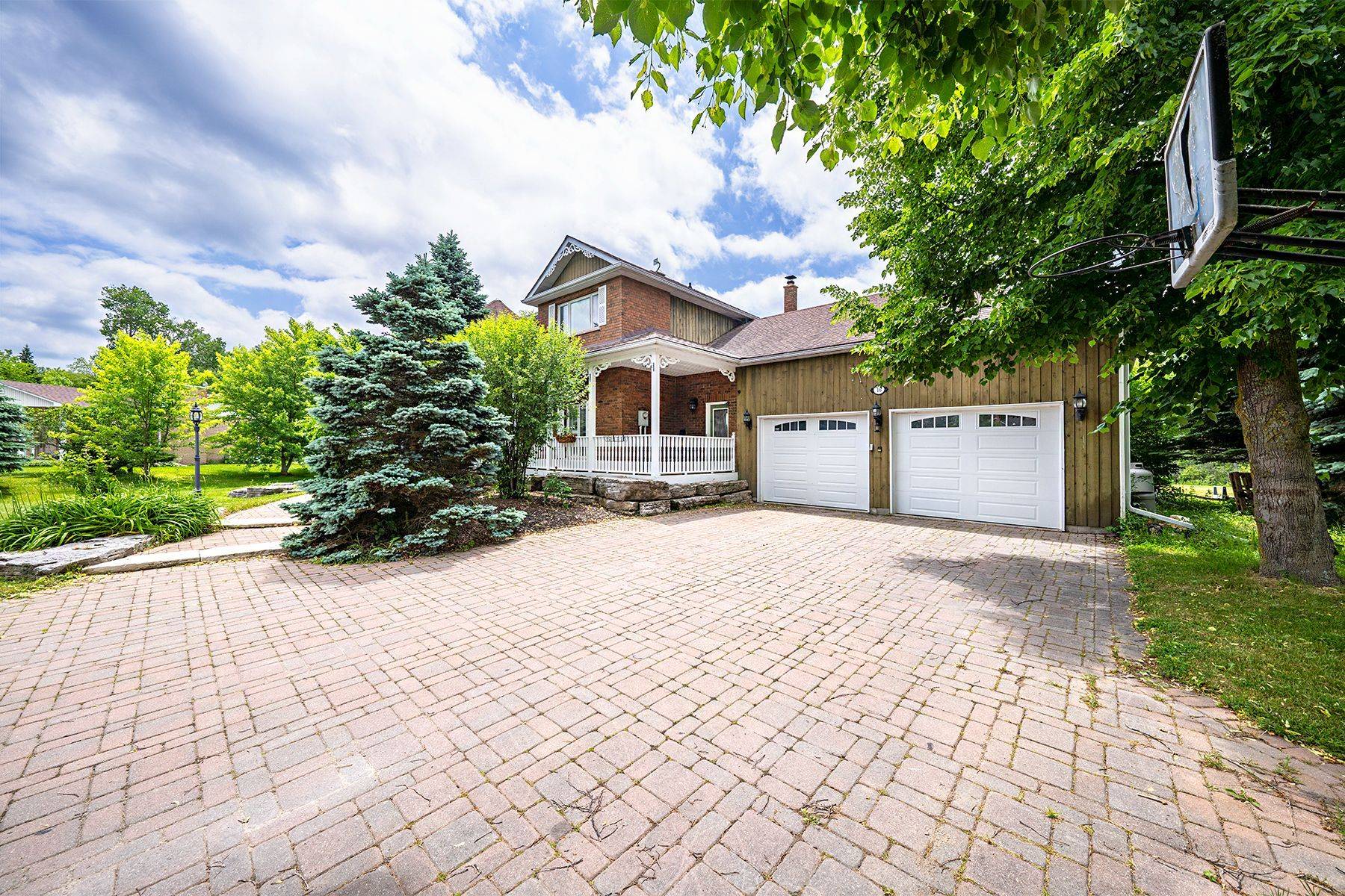 Georgina, ON L0E 1A0,16 Audubon WAY