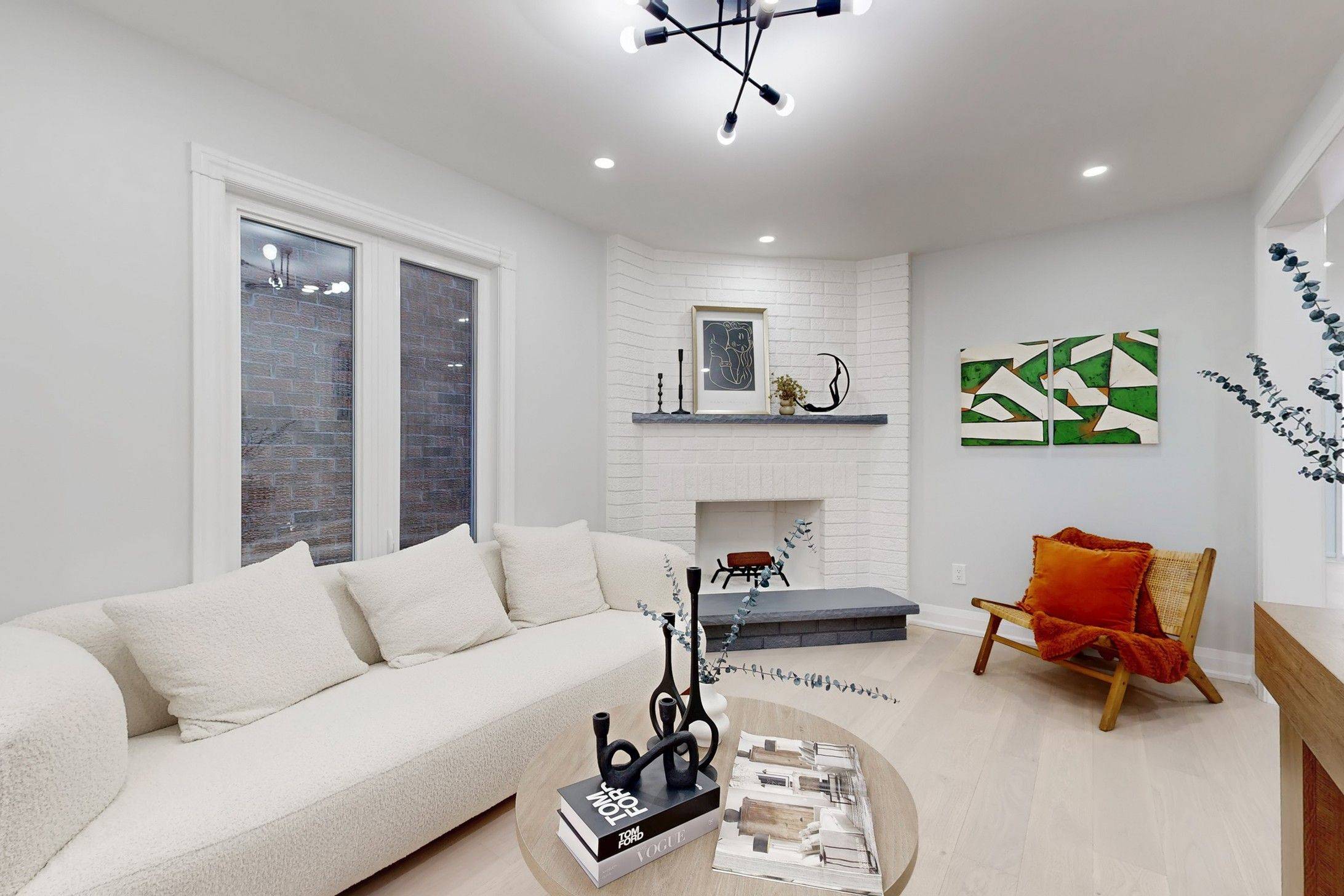 Vaughan, ON L4J 6V9,31 Whitney PL