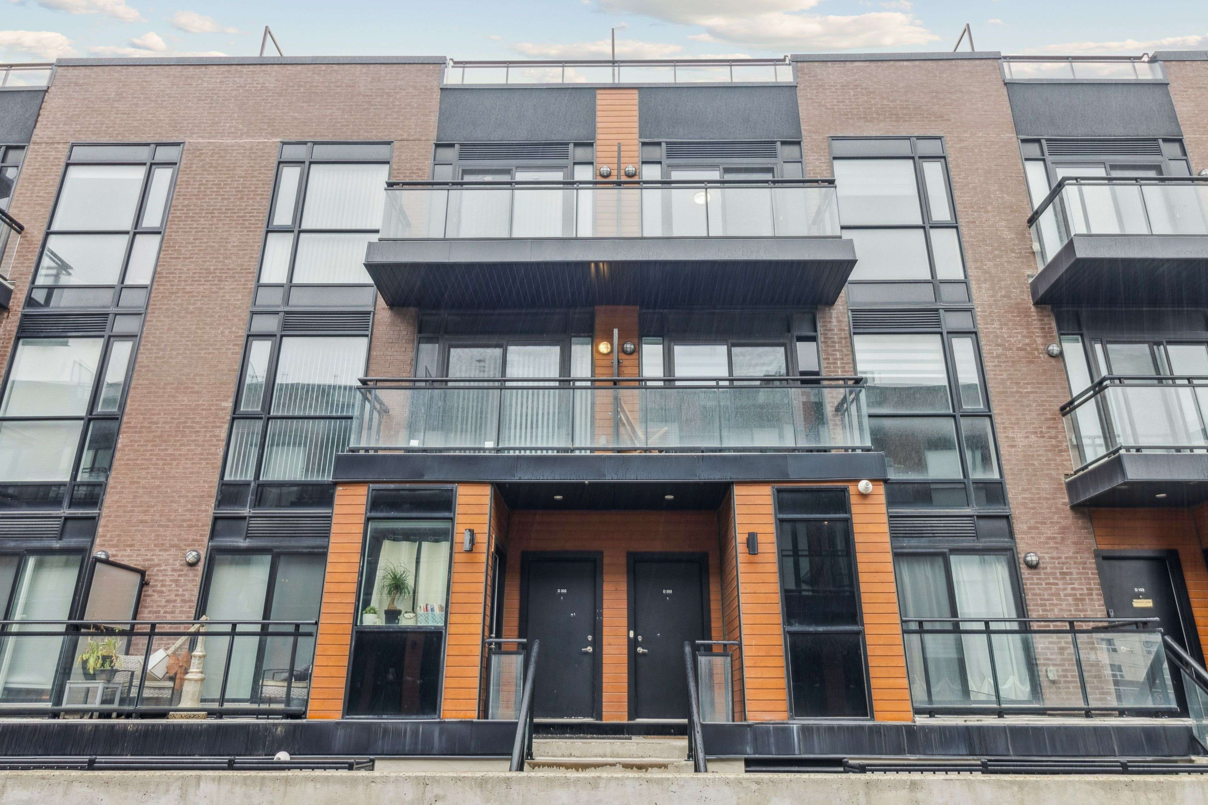 Vaughan, ON L4L 0J1,5289 Highway 7 N/A #D203