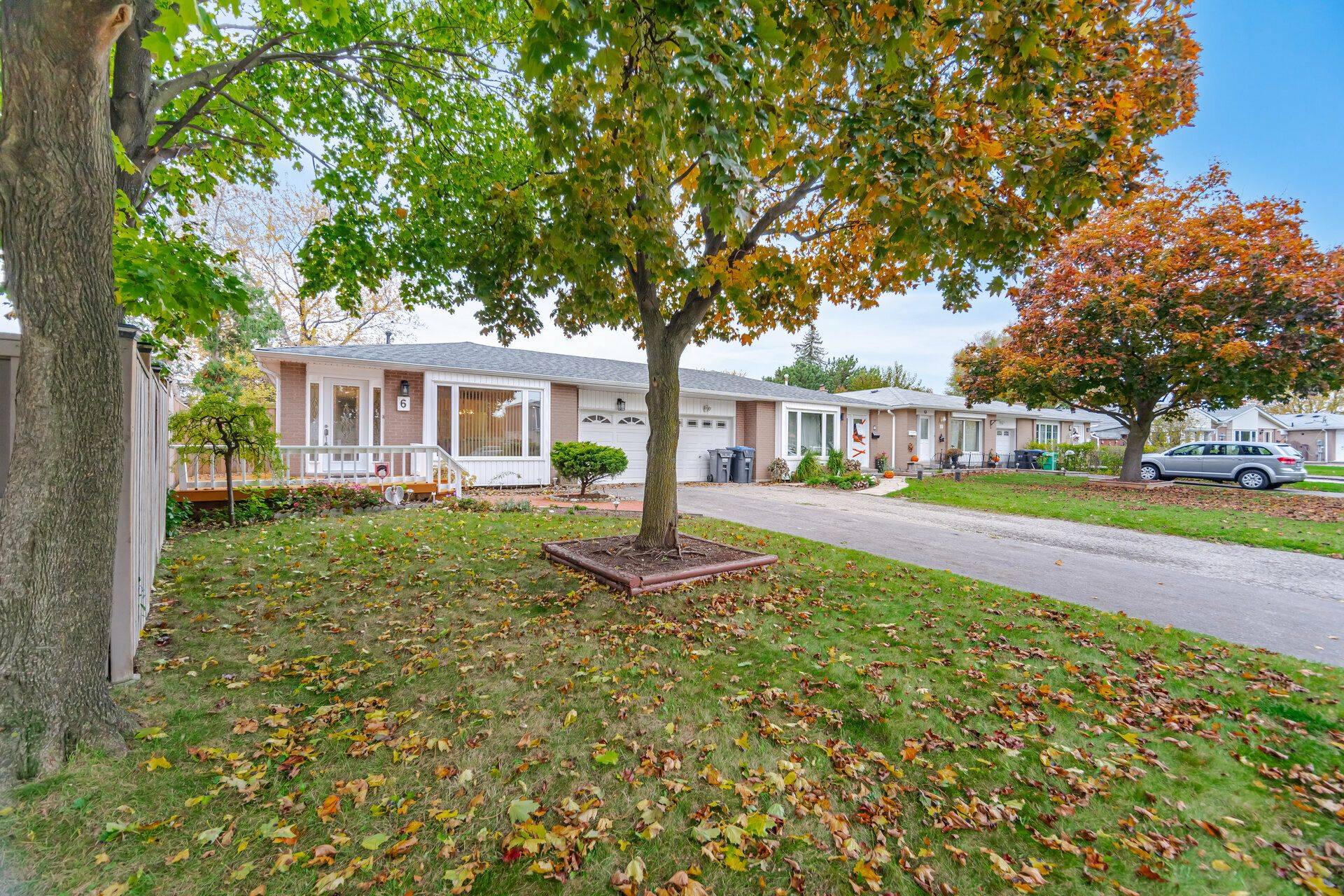 Brampton, ON L6S 1H8,6 Glenmore CRES