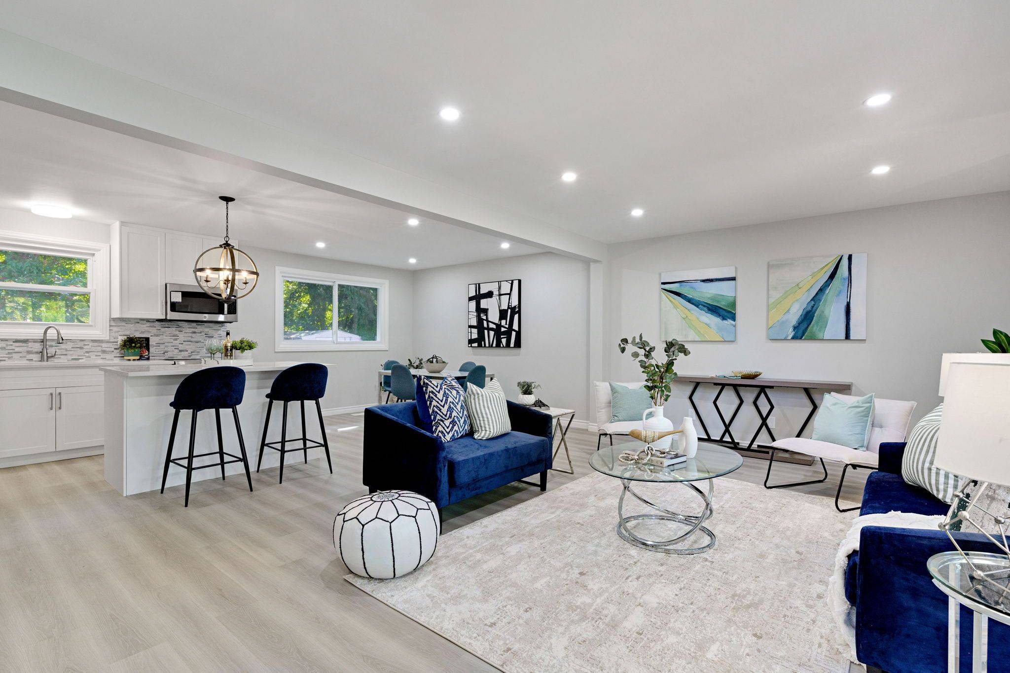 London South, ON N6K 1K4,723 Barclay RD