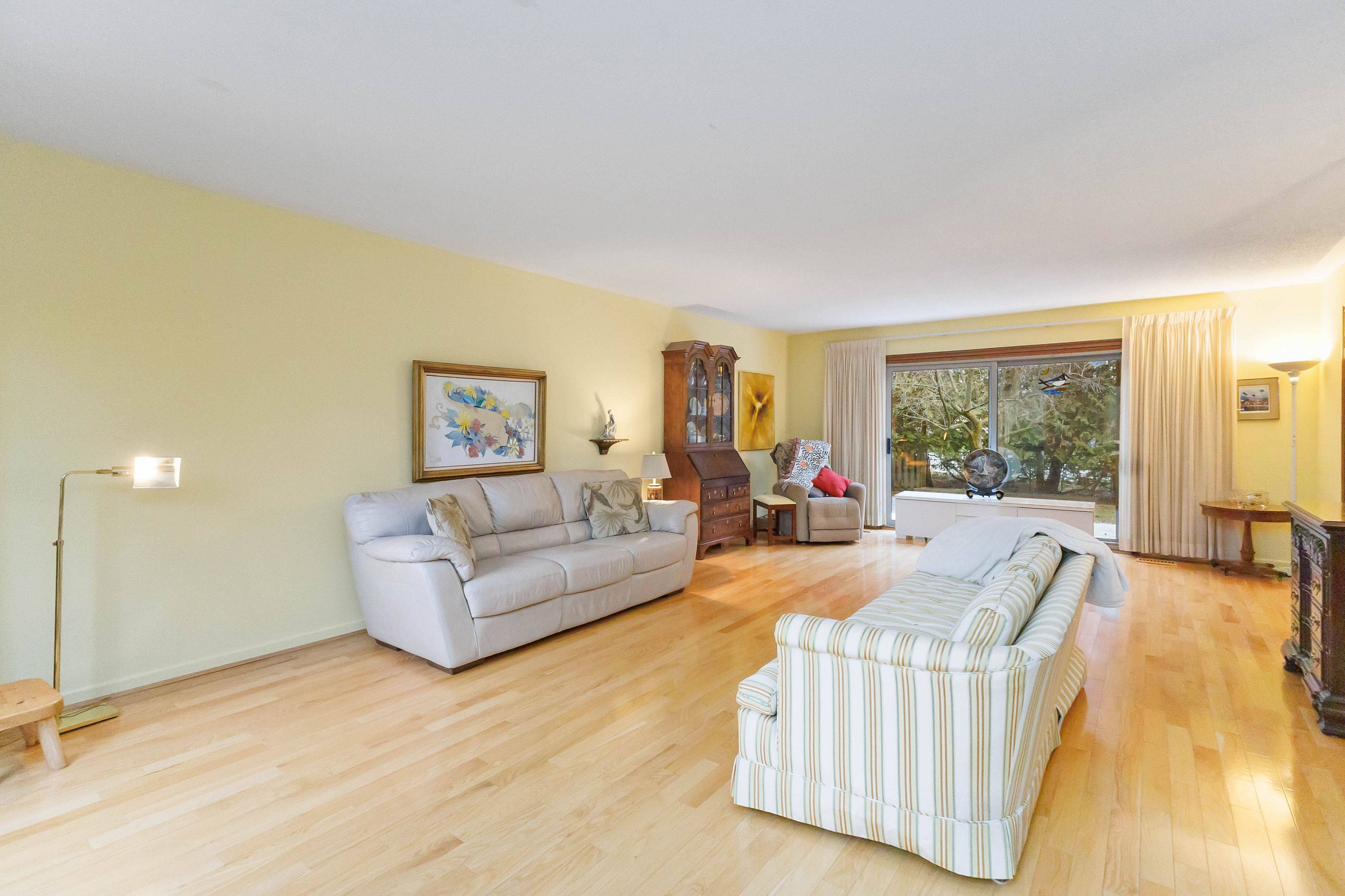 London North, ON N6G 3G9,3 Shavian CT