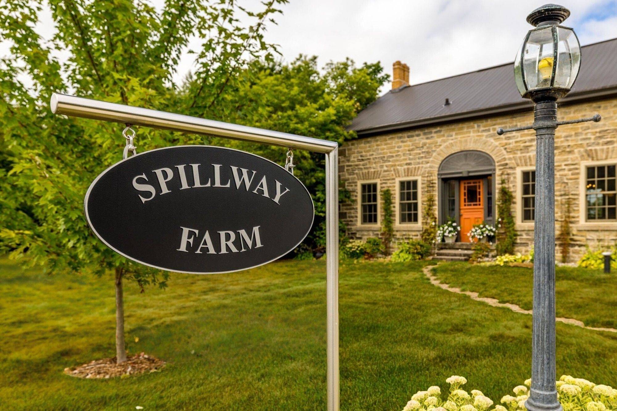 Merrickville-wolford, ON K0G 1N0,437 County  23 RD