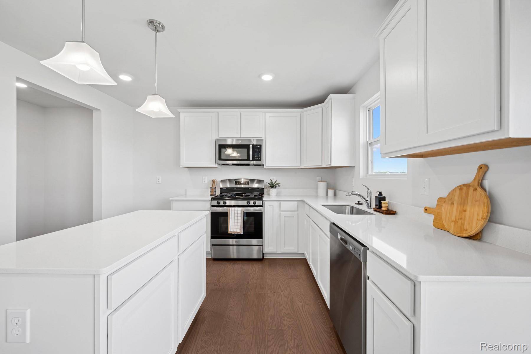 Chelsea, MI 48118,651 Countryside DR