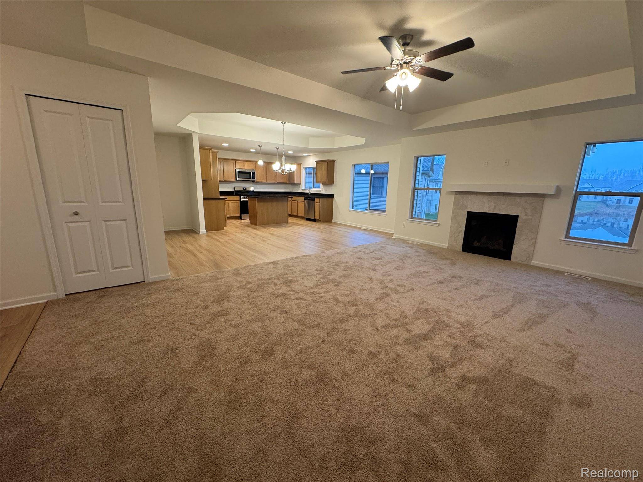 Burton, MI 48509,5389 Swan DR