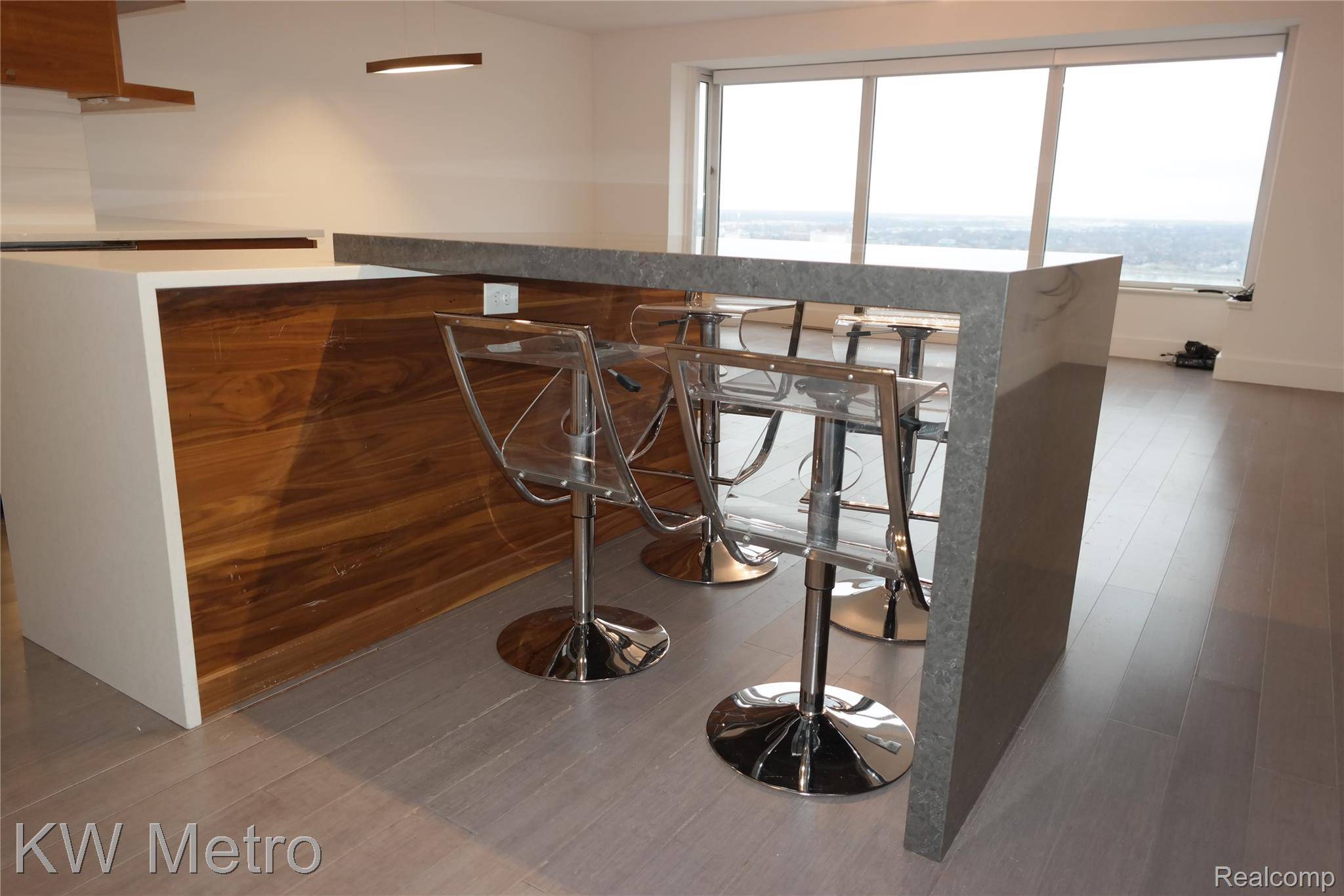 Detroit, MI 48207,1300 E Lafayette ST E #2603