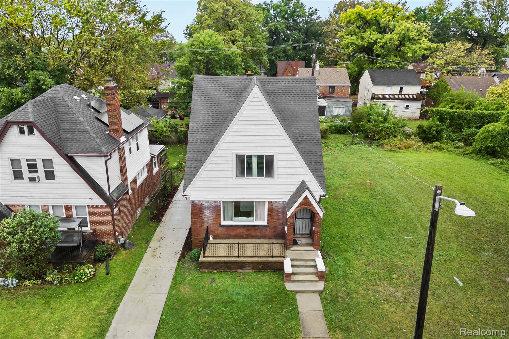 Detroit, MI 48224,5059 Buckingham AVE