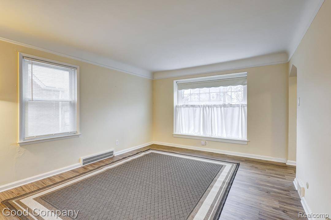 Royal Oak, MI 48067,1709 W Farnum AVE