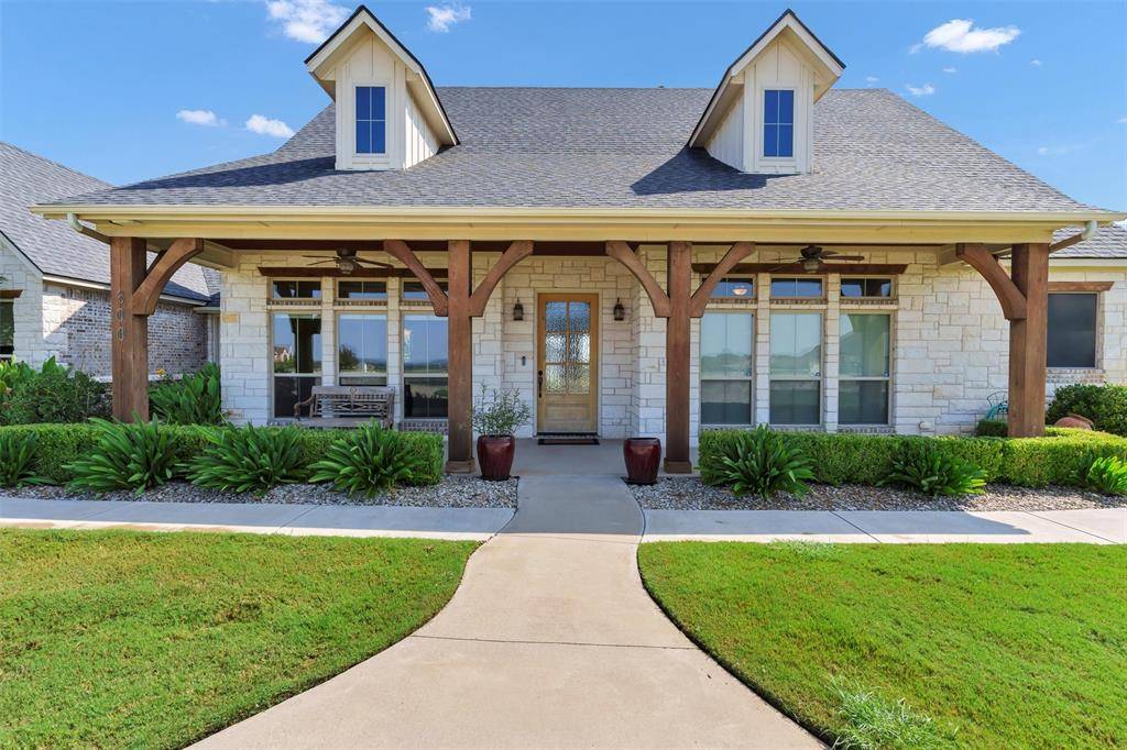 Granbury, TX 76049,300 Kenyon Court