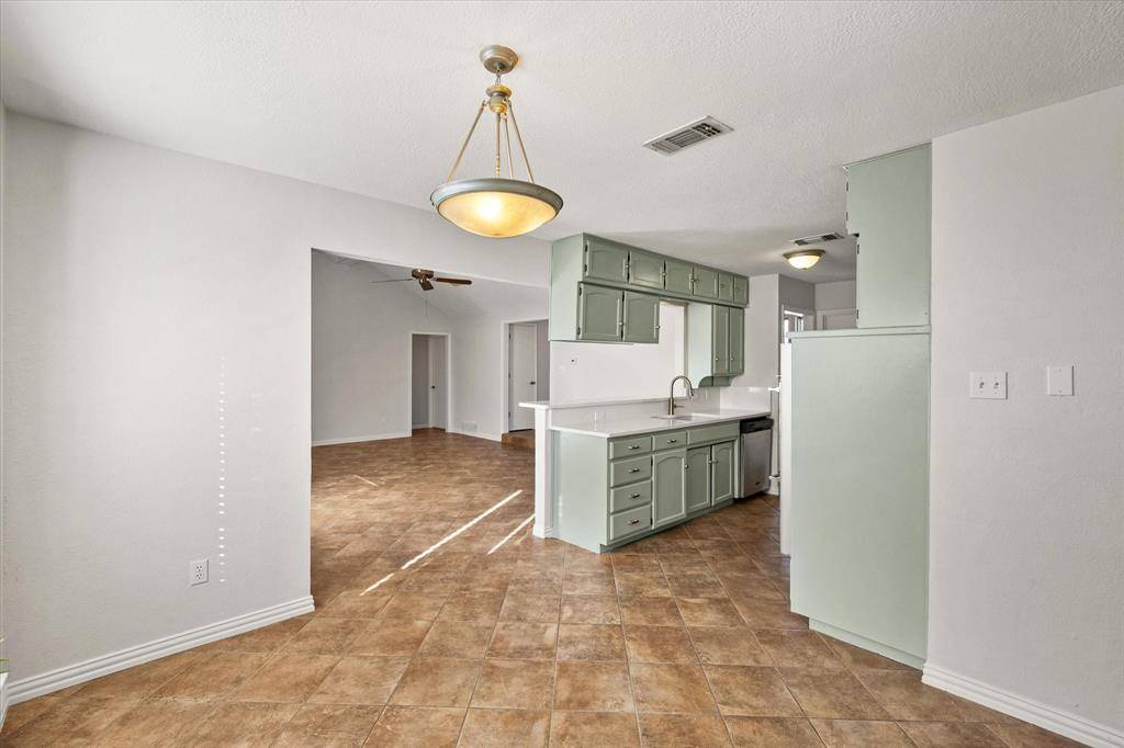 Mansfield, TX 76063,1106 Almond Drive