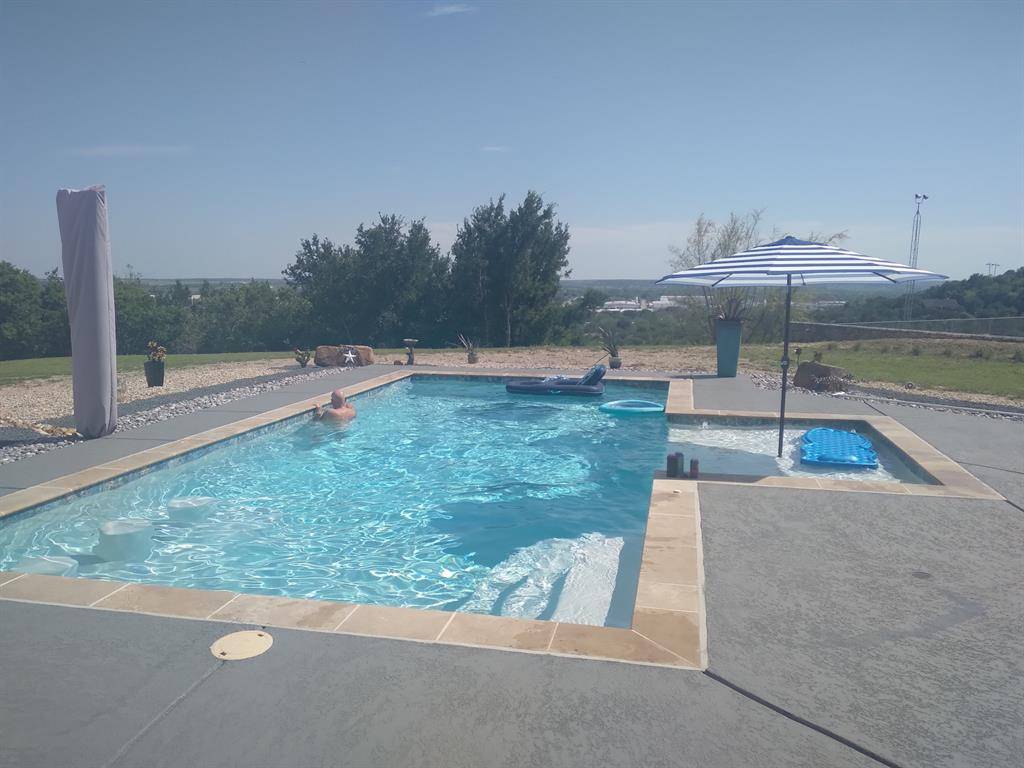 Mineral Wells, TX 76067,12 Cliff Drive