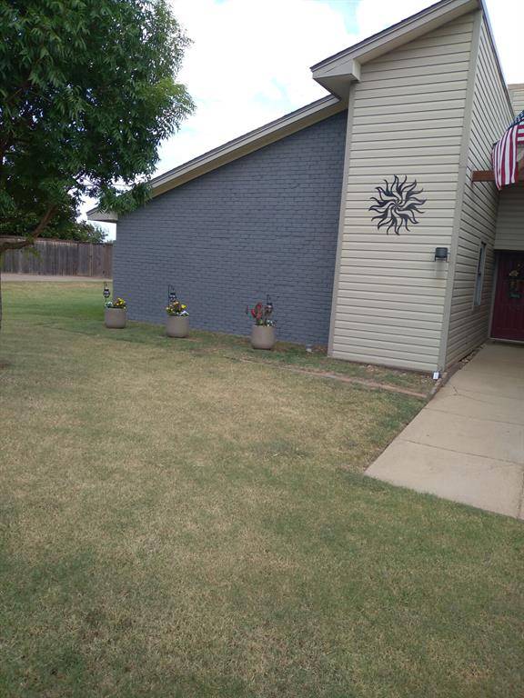 Mineral Wells, TX 76067,12 Cliff Drive