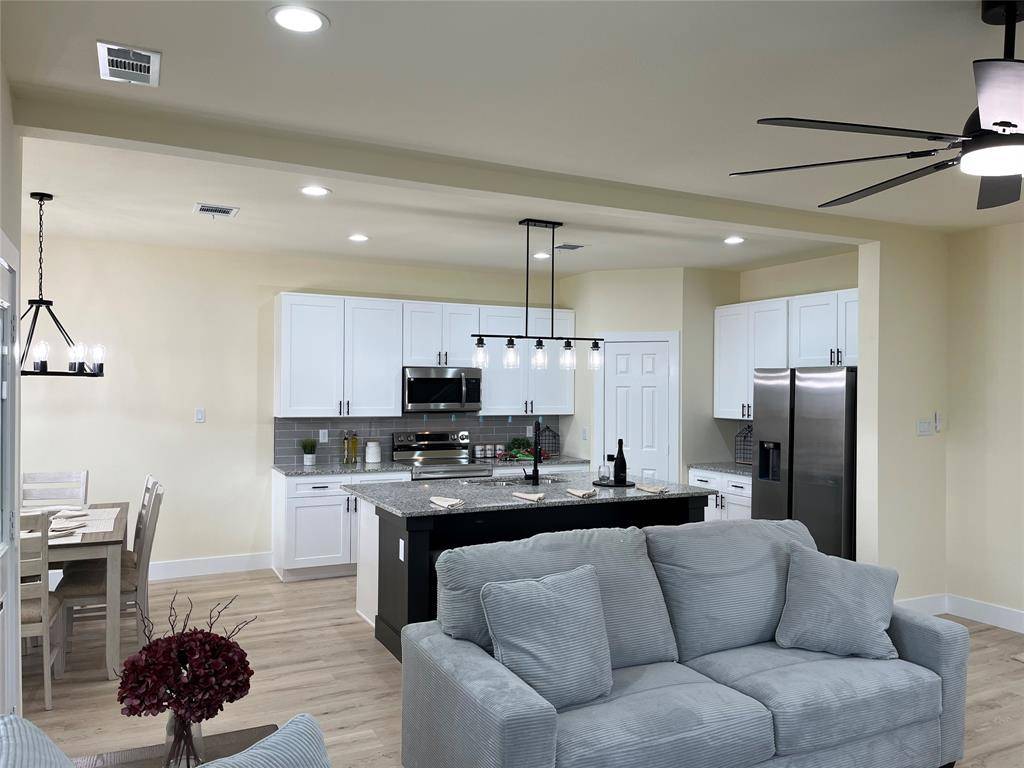 Corsicana, TX 75110,317 E 14th Avenue