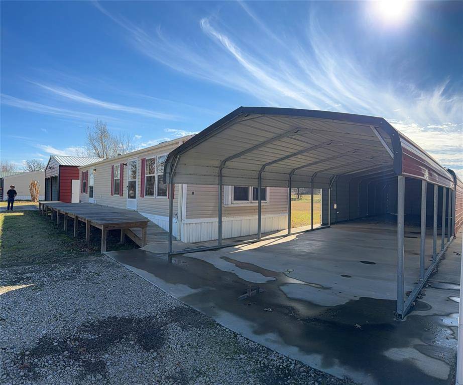 Yantis, TX 75497,745 County Road 1895