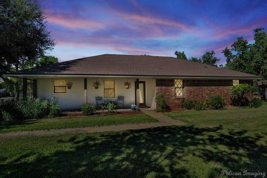 Benton, LA 71006,4618 Palmetto Road