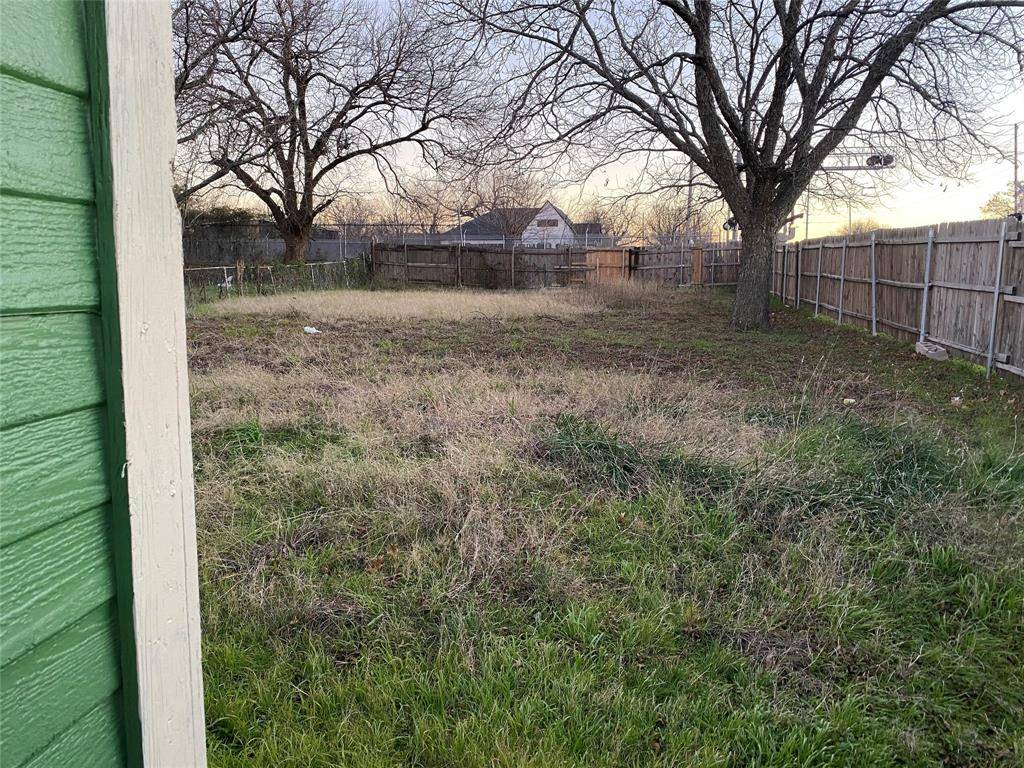 Dallas, TX 75227,7002 Red Bud Drive