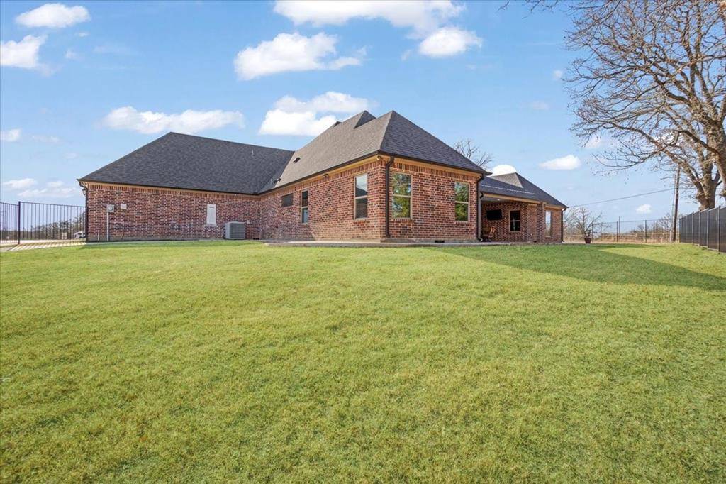 Denison, TX 75020,3909 Saddle Creek