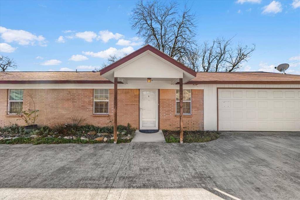 Benbrook, TX 76126,112 Del Rio Avenue #A & B