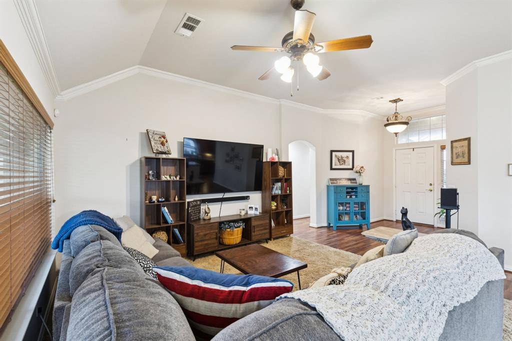Denton, TX 76207,9600 Applewood Trail